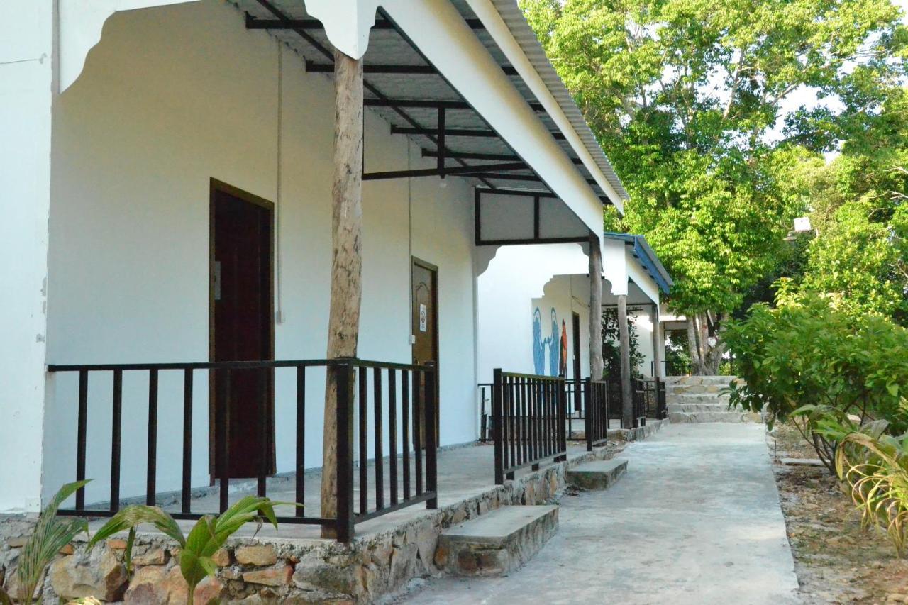 Fat Monkey Hostel Kaoh Touch Kültér fotó