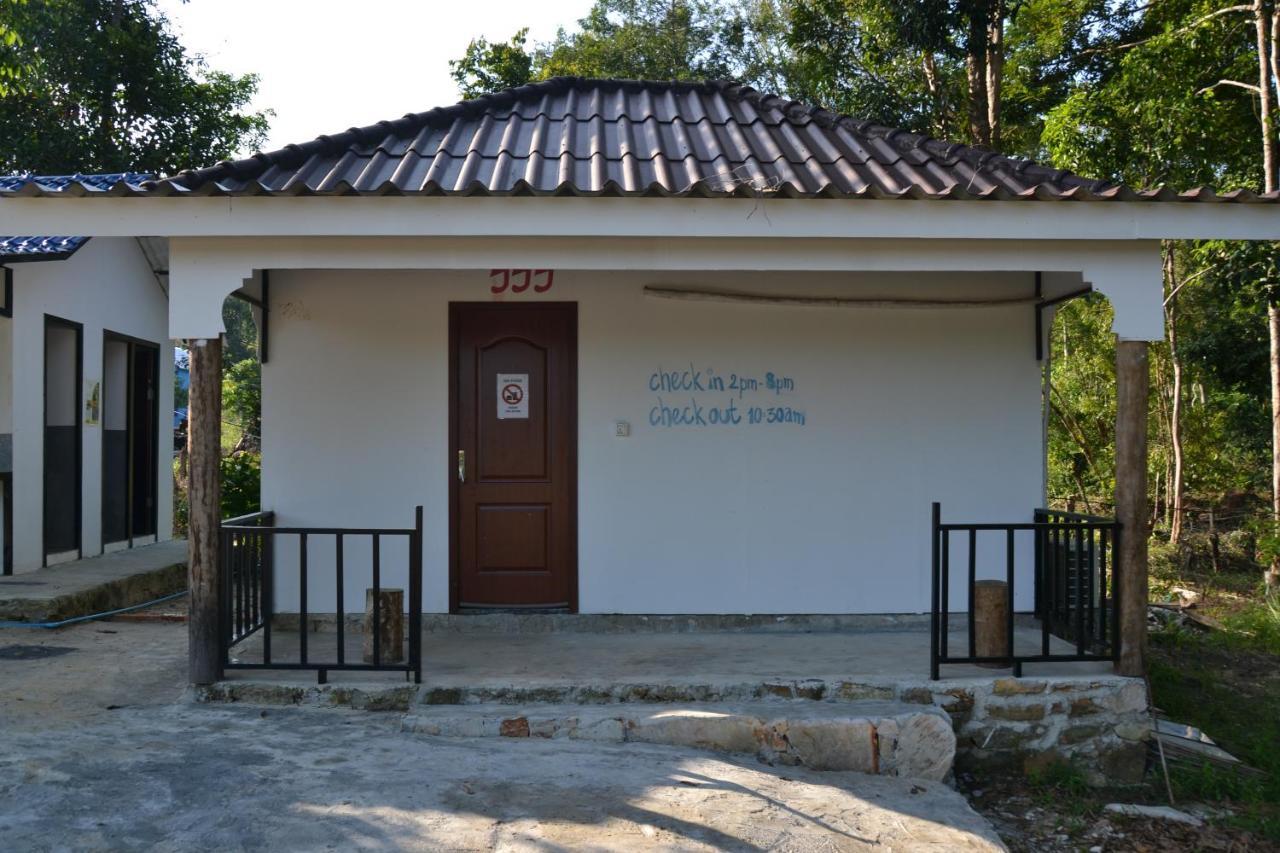 Fat Monkey Hostel Kaoh Touch Kültér fotó